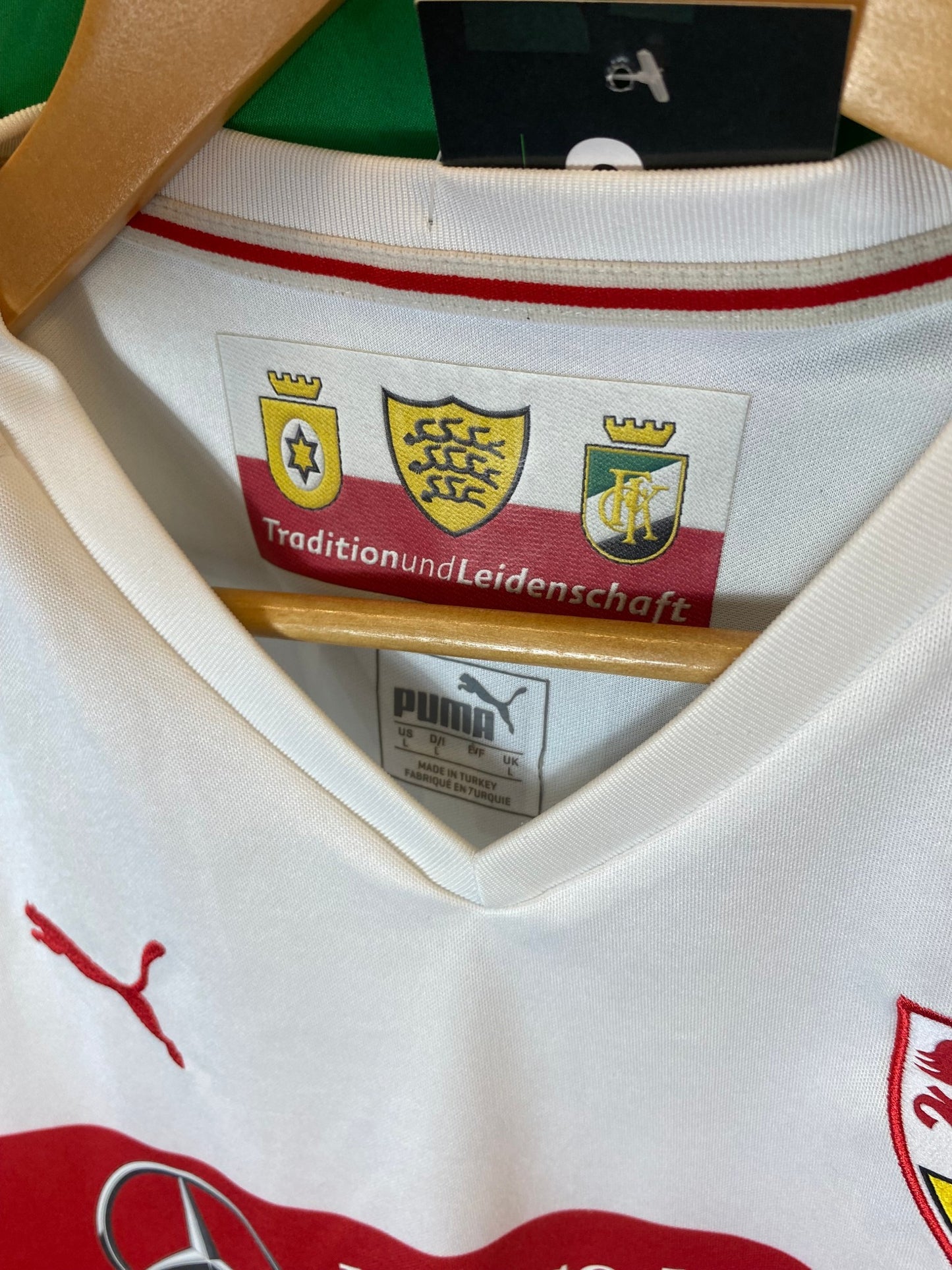 Puma VfB Stuttgart 2016-17 Home Football Shirt - Large