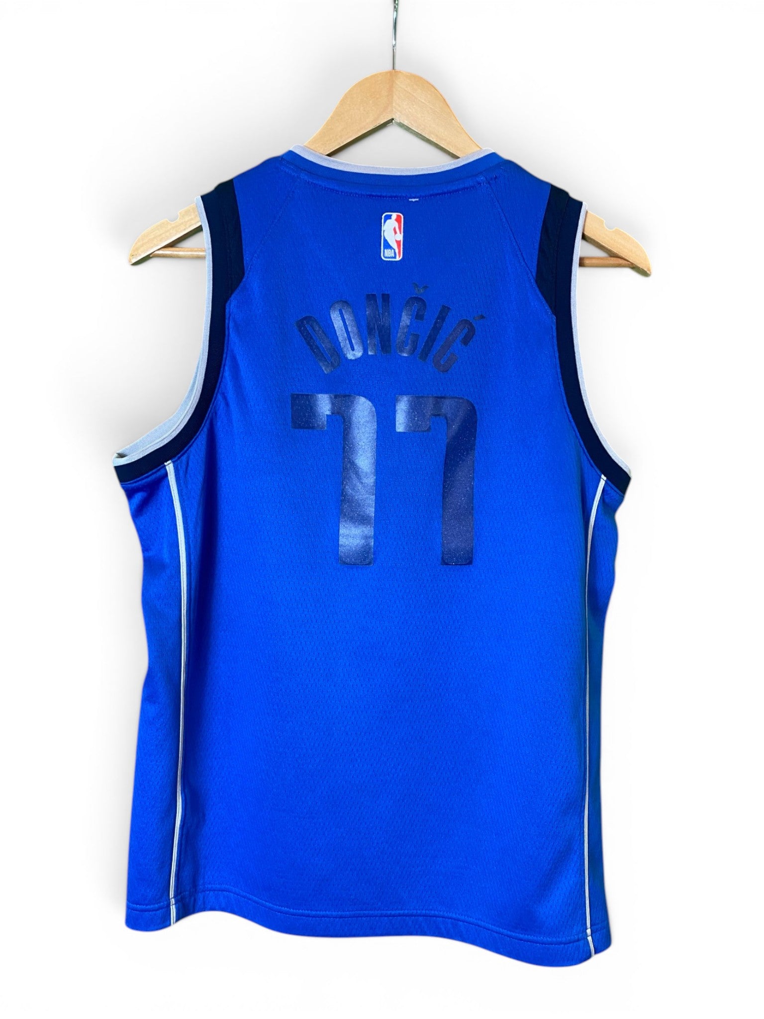 Nike Dallas No. 17 Doncic Basketball Jersey - Large