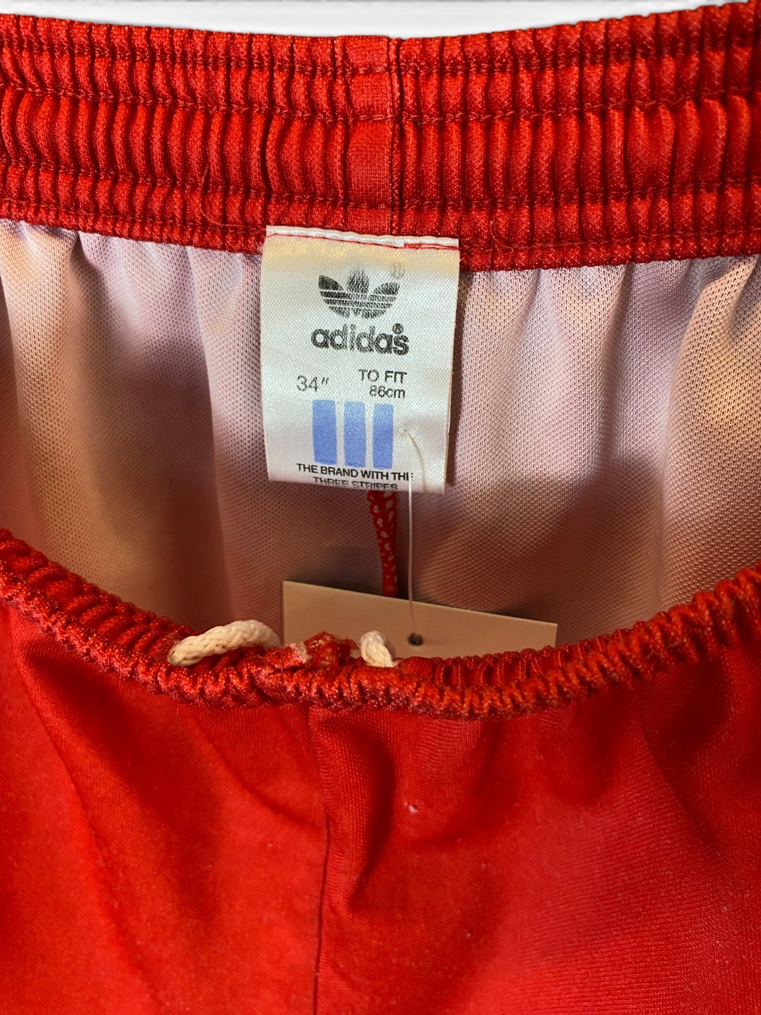 Vintage Adidas Liverpool Football Shorts - Large W34"