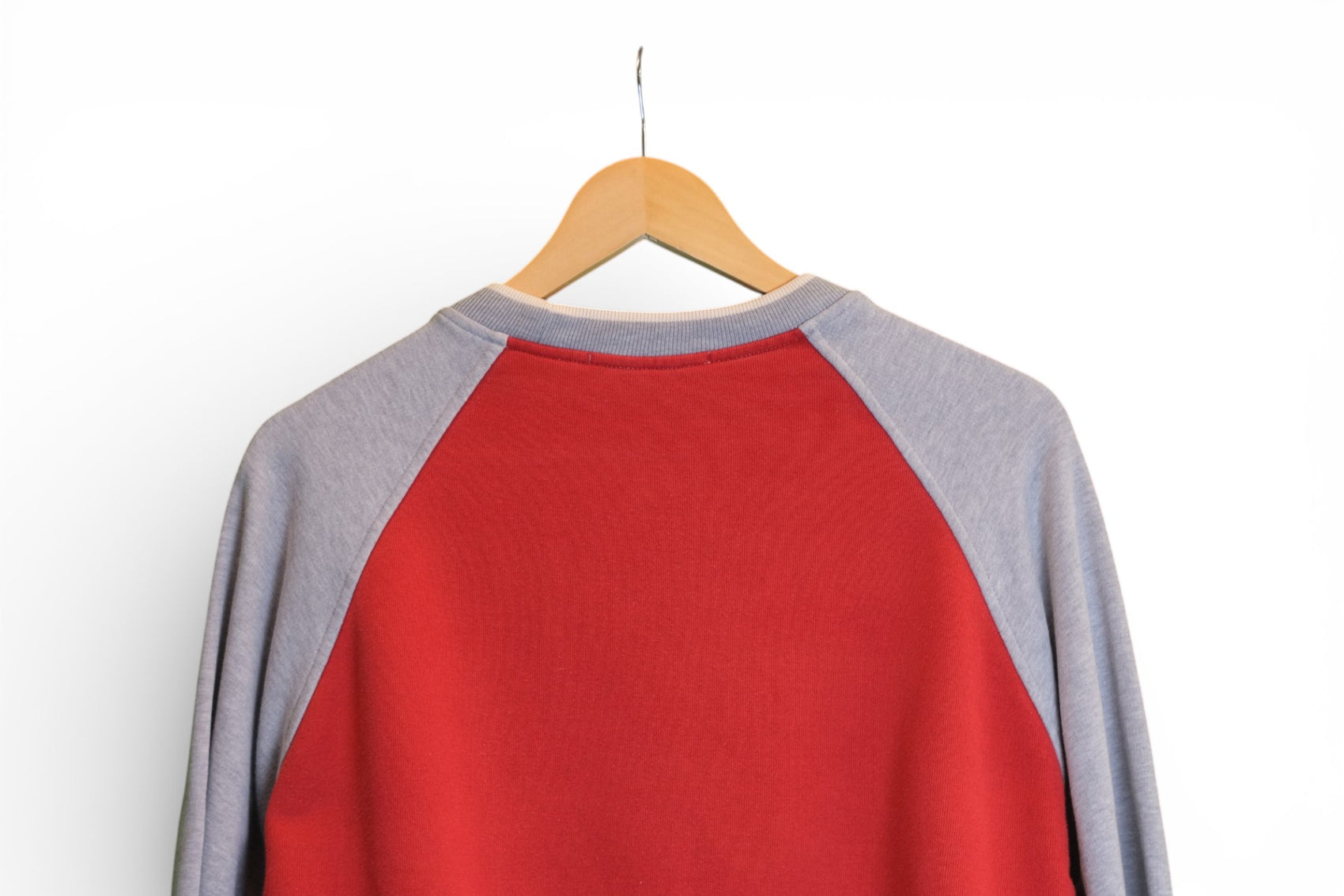 Fred Perry Sweatshirt - Medium