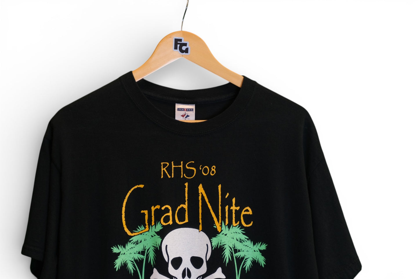 Treasure Island Graphic T-Shirt - Large